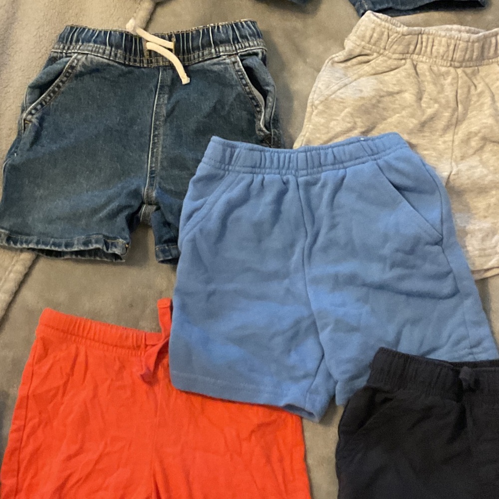 Boys bundle of shorts 3T